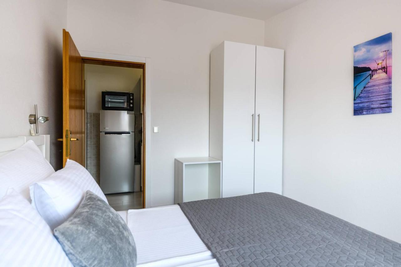 Apartments Somi Poreč Exterior foto